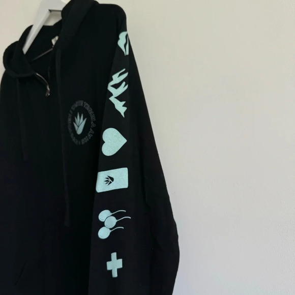 Dan + Shay When I Taste Tequila zip up hoodie size large - Picture 5 of 6